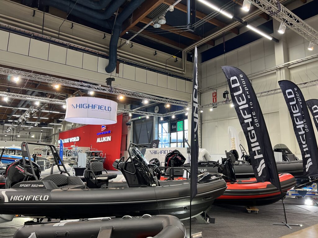 Osastolla oli useita veneitä